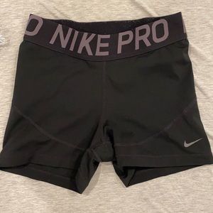 Black Nike Pros